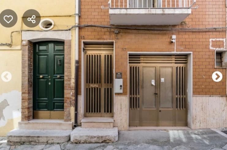 B&B Palazzo Veliero Al Castello Torre Maggiore Exterior photo