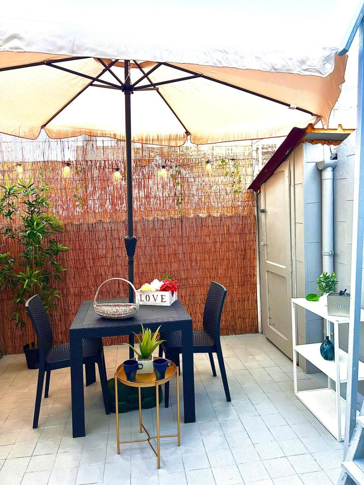 B&B Palazzo Veliero Al Castello Torre Maggiore Exterior photo
